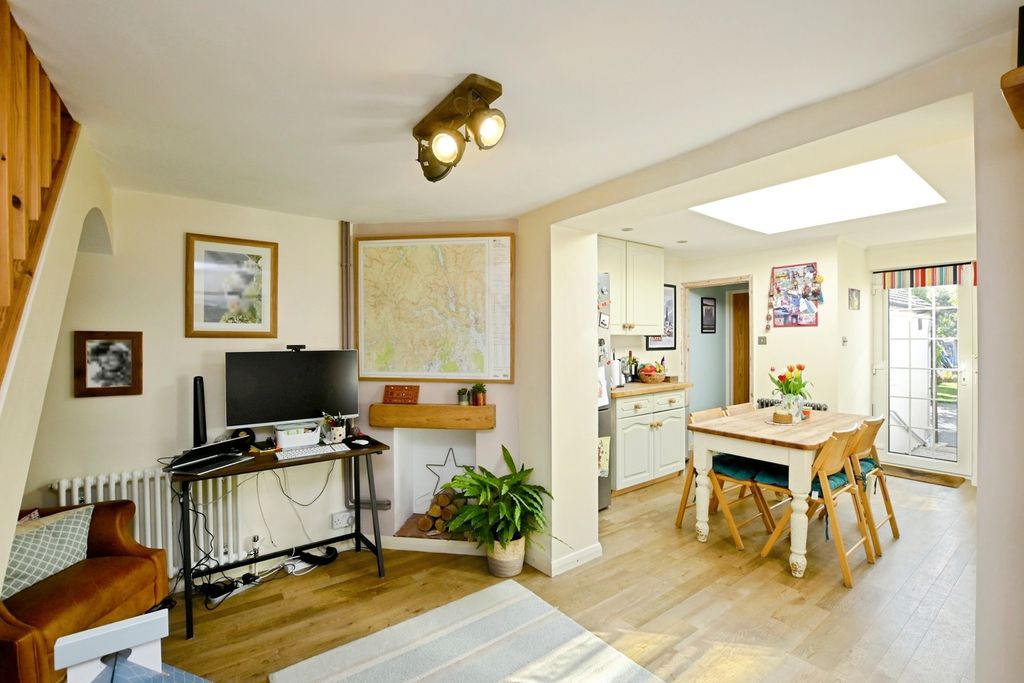 Property photo 3 of 16 Pbox-Img.Jpg
