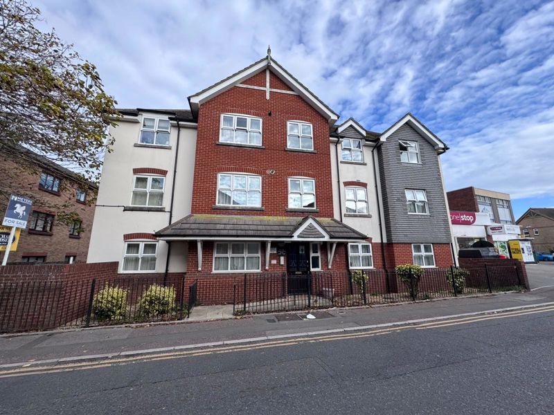 Property photo 1 of 11 Photo 7