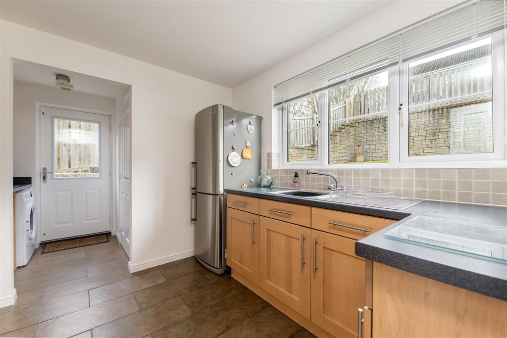 Property photo 2 of 17 Kitchen 2.Jpg