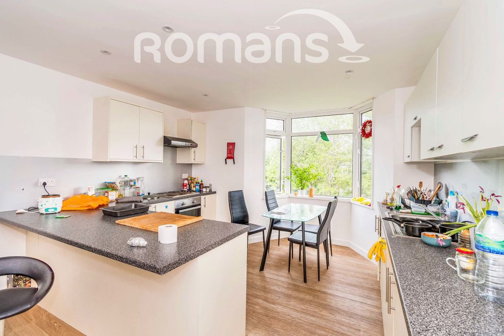 Property photo 2 of 11 2