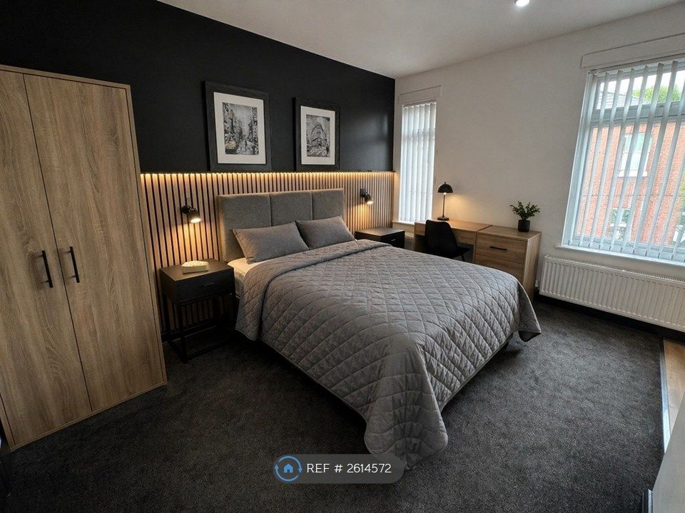 Property photo 1 of 6 Room 4