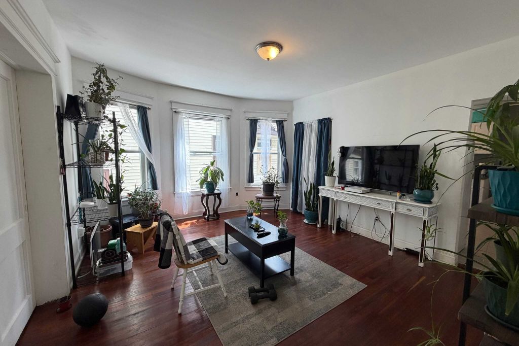 Property photo 2 of 6 <Alttext/>