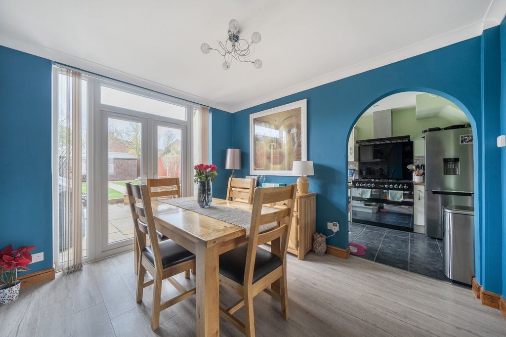 Property photo 3 of 20 Dining Room