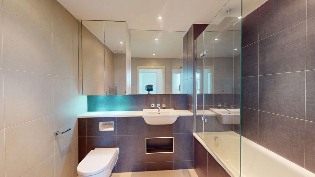 Additional image 12 of 3 bed flat for saleTennyson Apartments, 1 Saffron Central Square, Croydon CR0