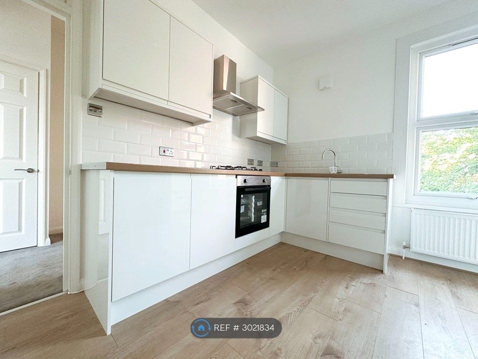 Property photo 1 of 12 Kitchen