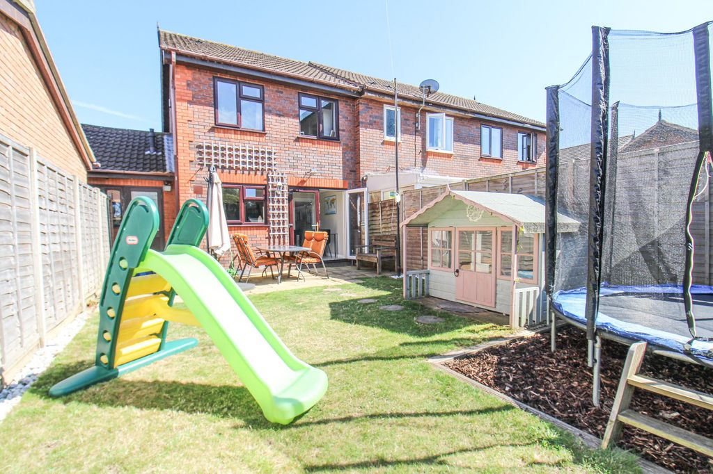 Property photo 3 of 16