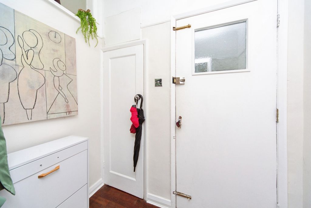 Property photo 2 of 13 Pbox-Img.Jpg