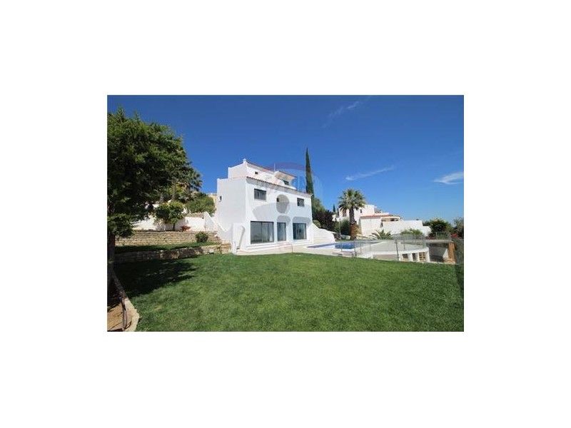 Property photo 1 of 30
