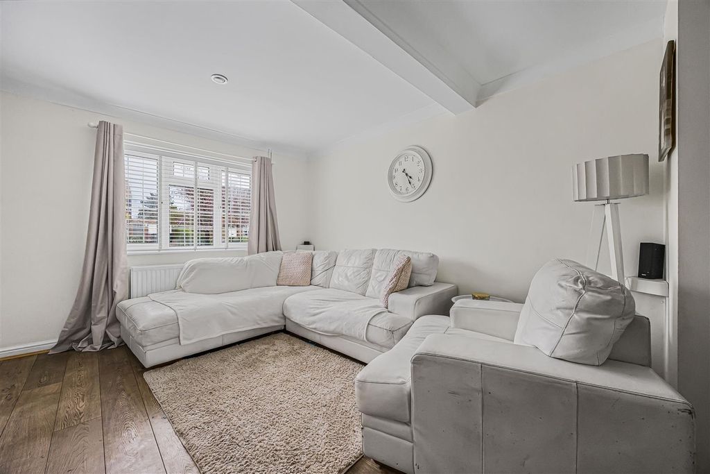 Property photo 3 of 18