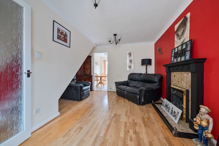 Property photo 2 of 20