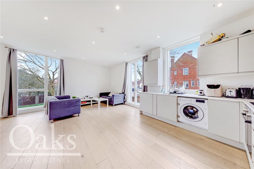 Property photo 3 of 12 Picture No. 10