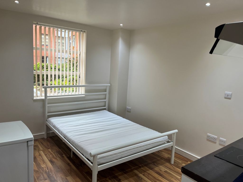 Property photo 3 of 9 Quadrangle