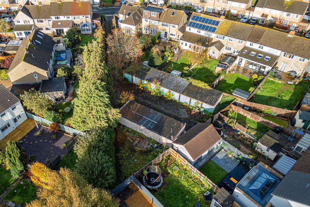 Property photo 3 of 17 Westbourne Garage Site, Westbourne Road Downend, B