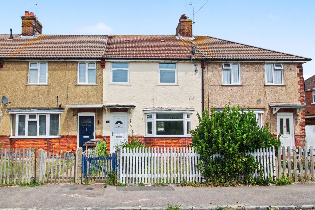 Property photo 1 of 18 4 Southern Road, Eastbourne, East Sussex, Bn22 9Lt