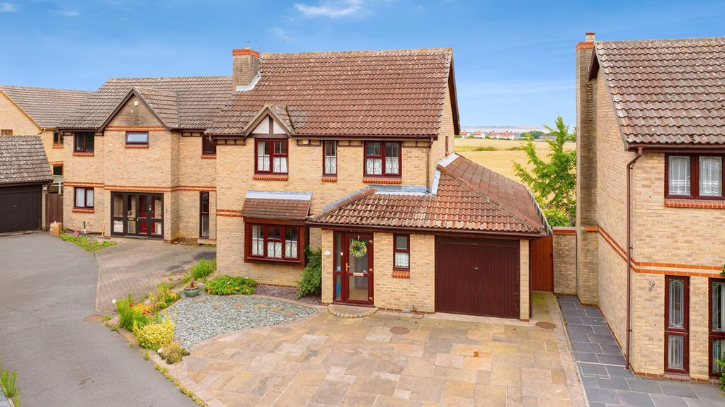 Property photo 1 of 36
