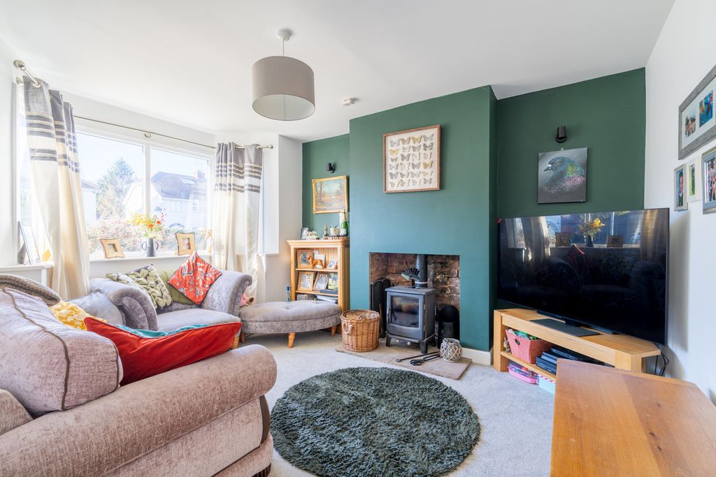 Property photo 2 of 15