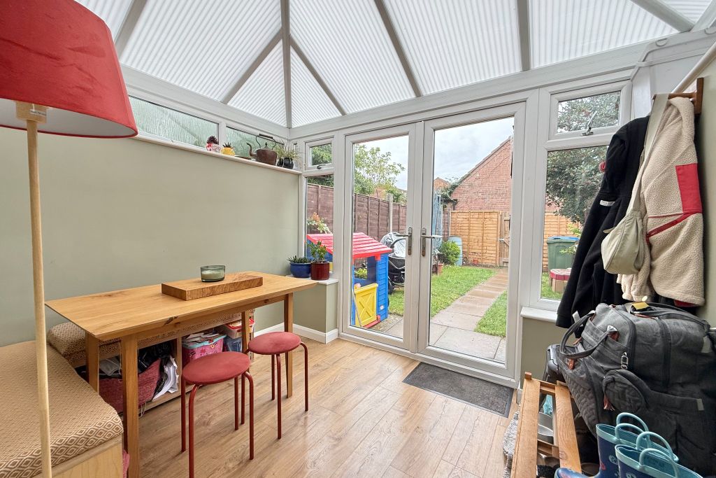 Property photo 3 of 14 Conservatory