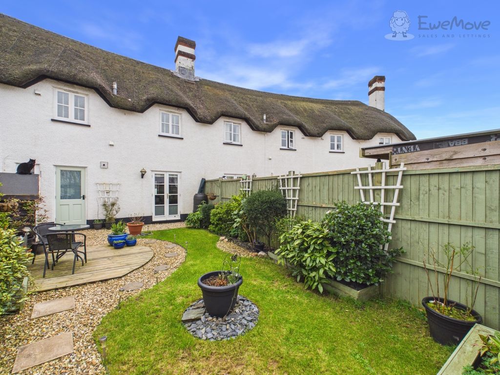 Property photo 3 of 16 Ewemove Tiverton - Eastwick Barton