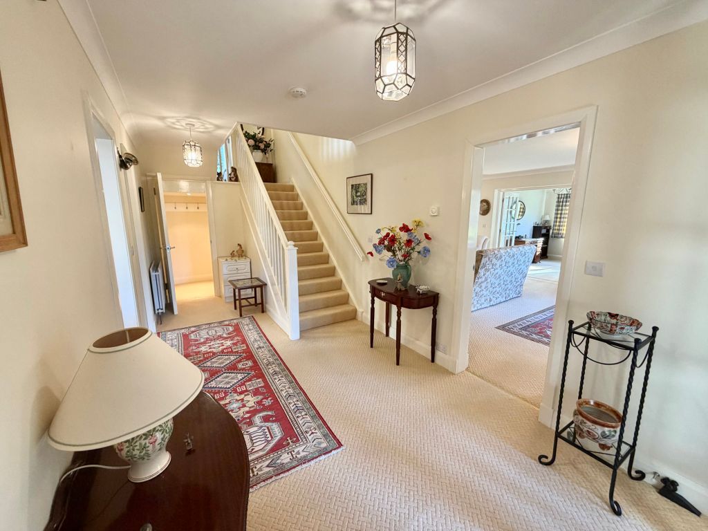 Property photo 2 of 29