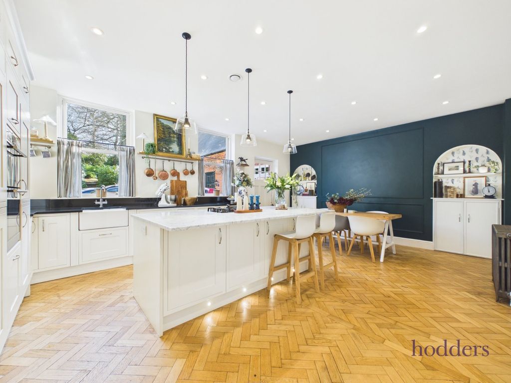 Property photo 2 of 42 Picture No. 62