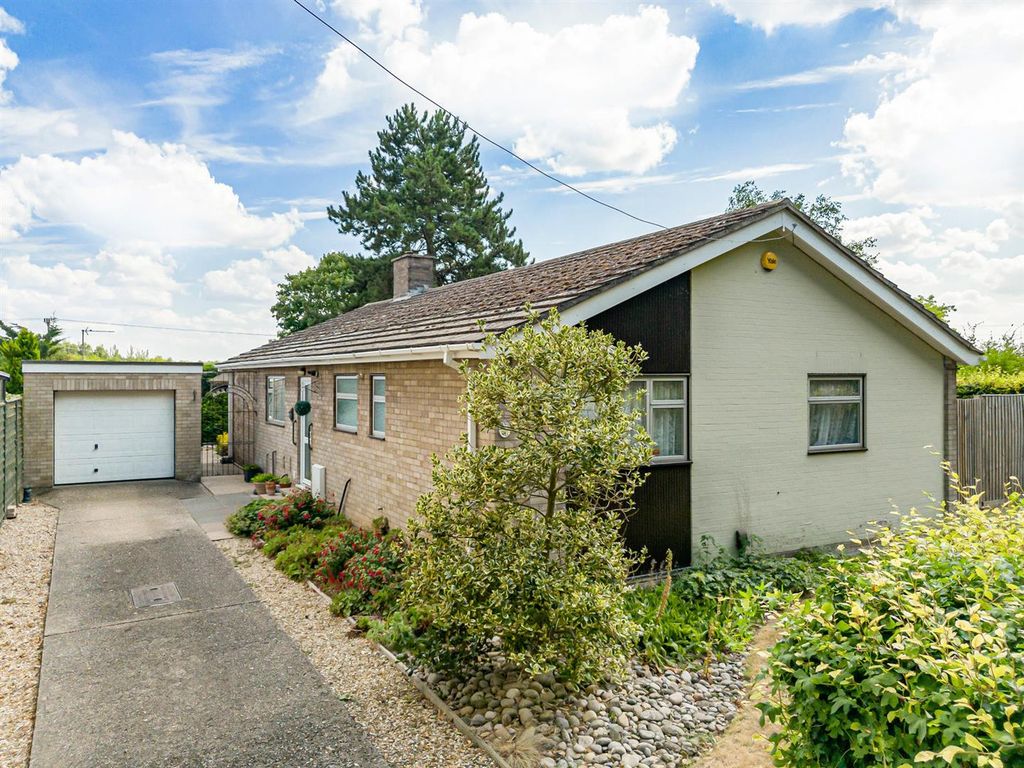 Property photo 3 of 21 2_87405.Jpg