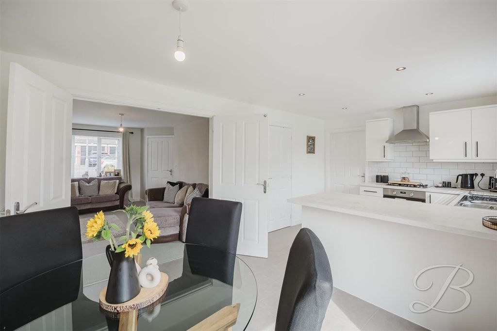 Property photo 3 of 19 Ccltd-7.Jpg