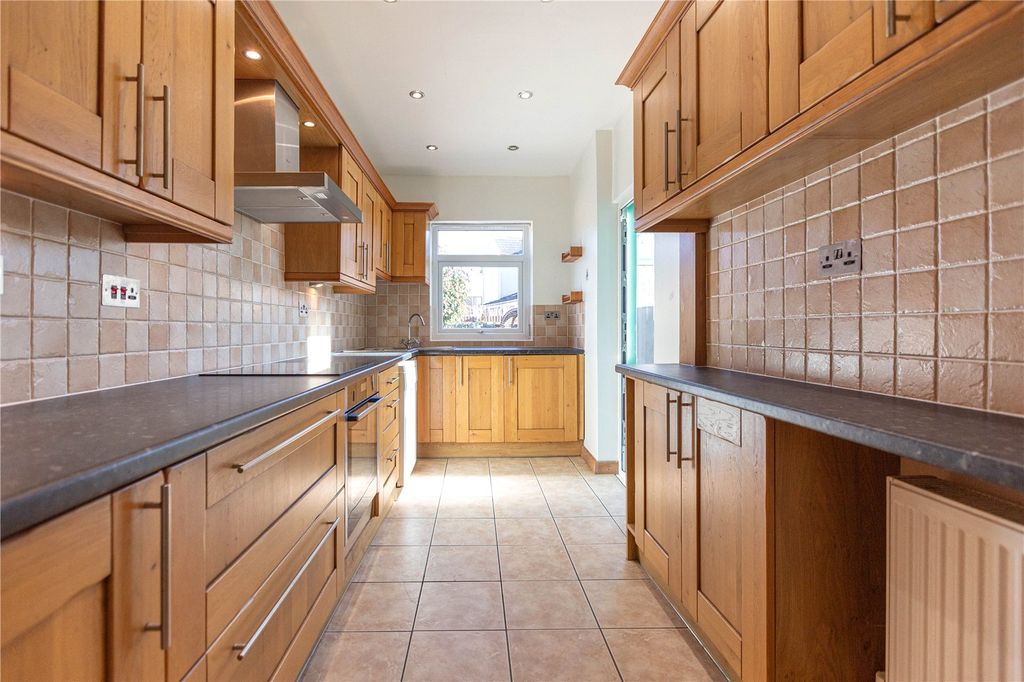 Property photo 2 of 13 Picture No. 13