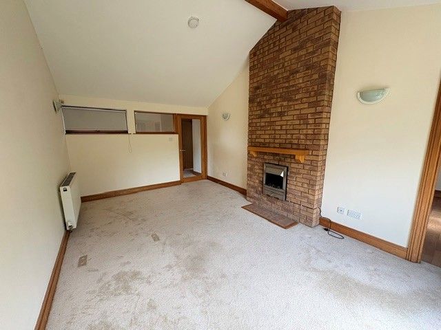 Property photo 3 of 12 Lounge Image 2