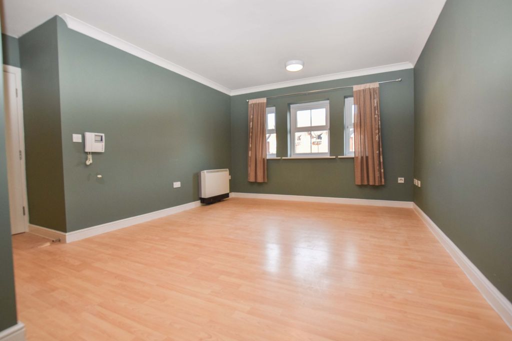 Property photo 3 of 10 Picture No. 14