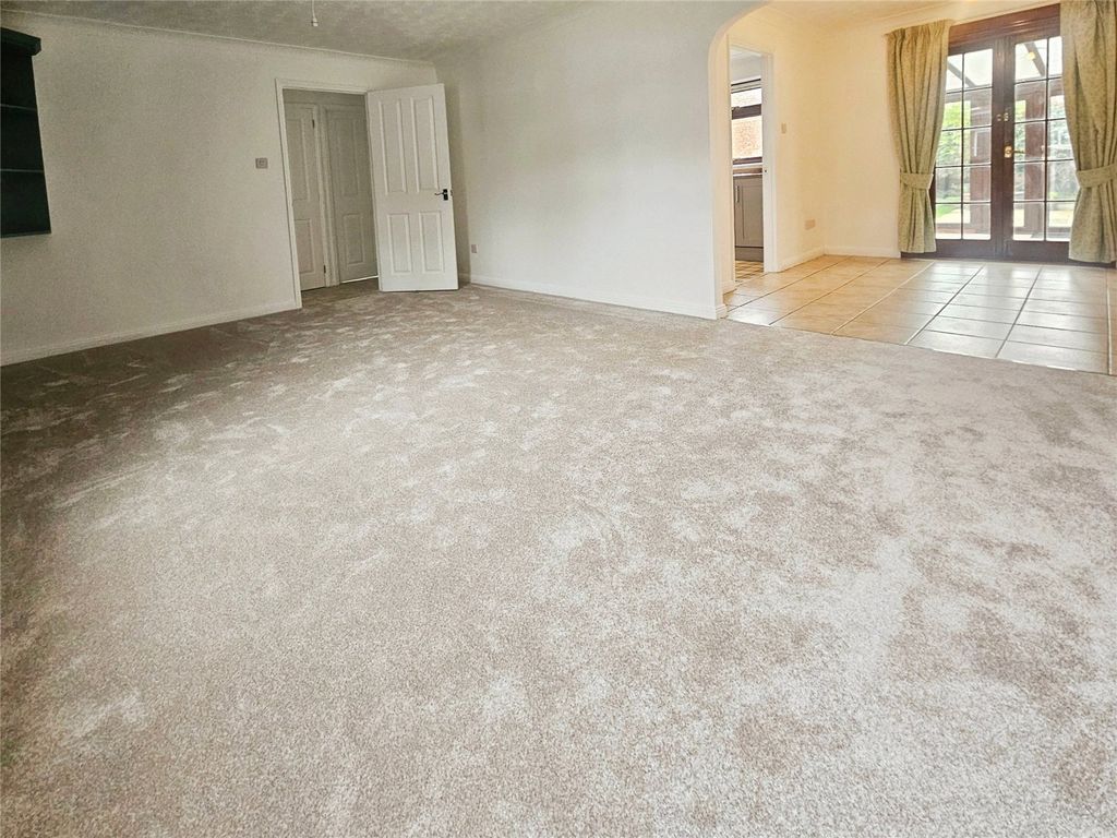 Property photo 2 of 24 Picture No. 33