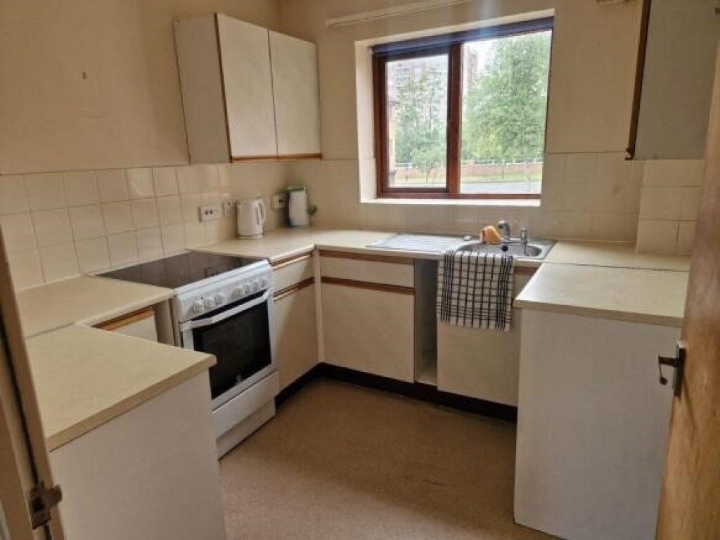 Property photo 3 of 11