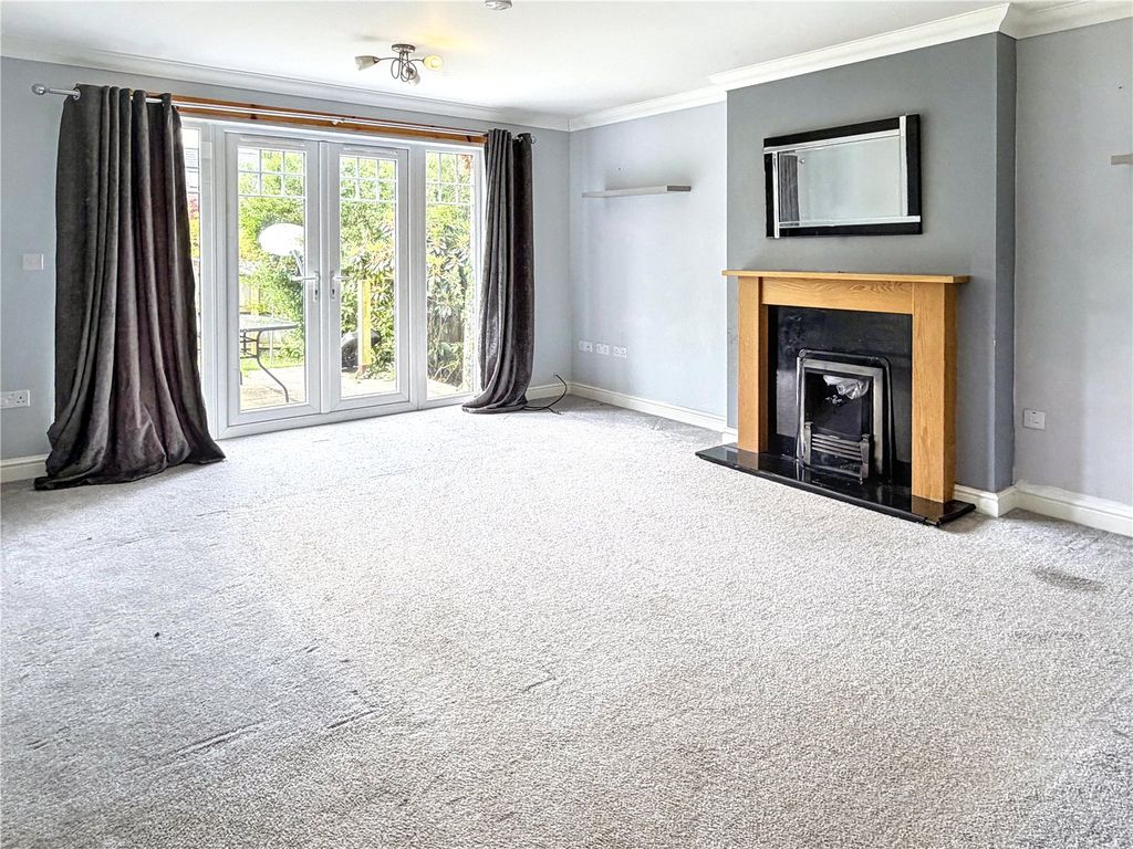 Property photo 3 of 28 Picture No. 24