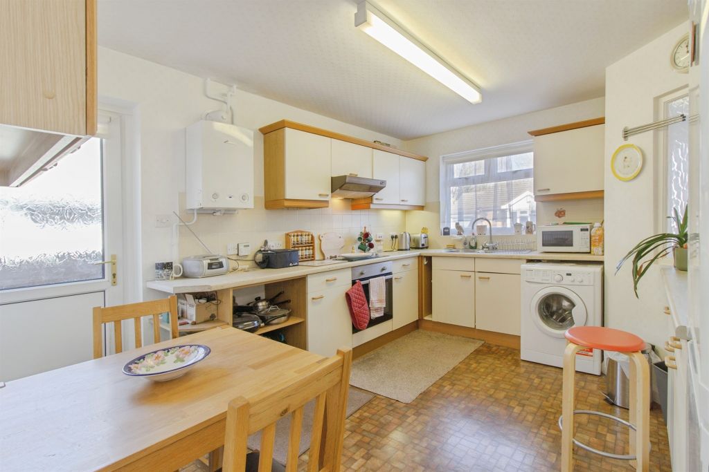Property photo 3 of 18
