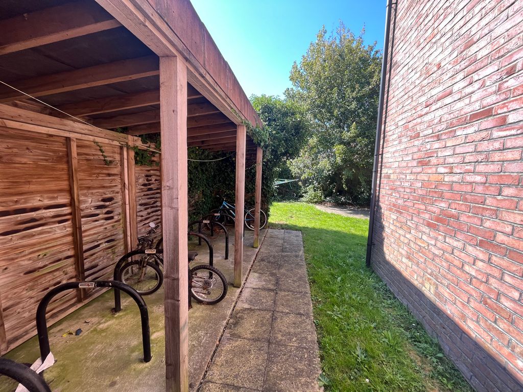 Property photo 3 of 15