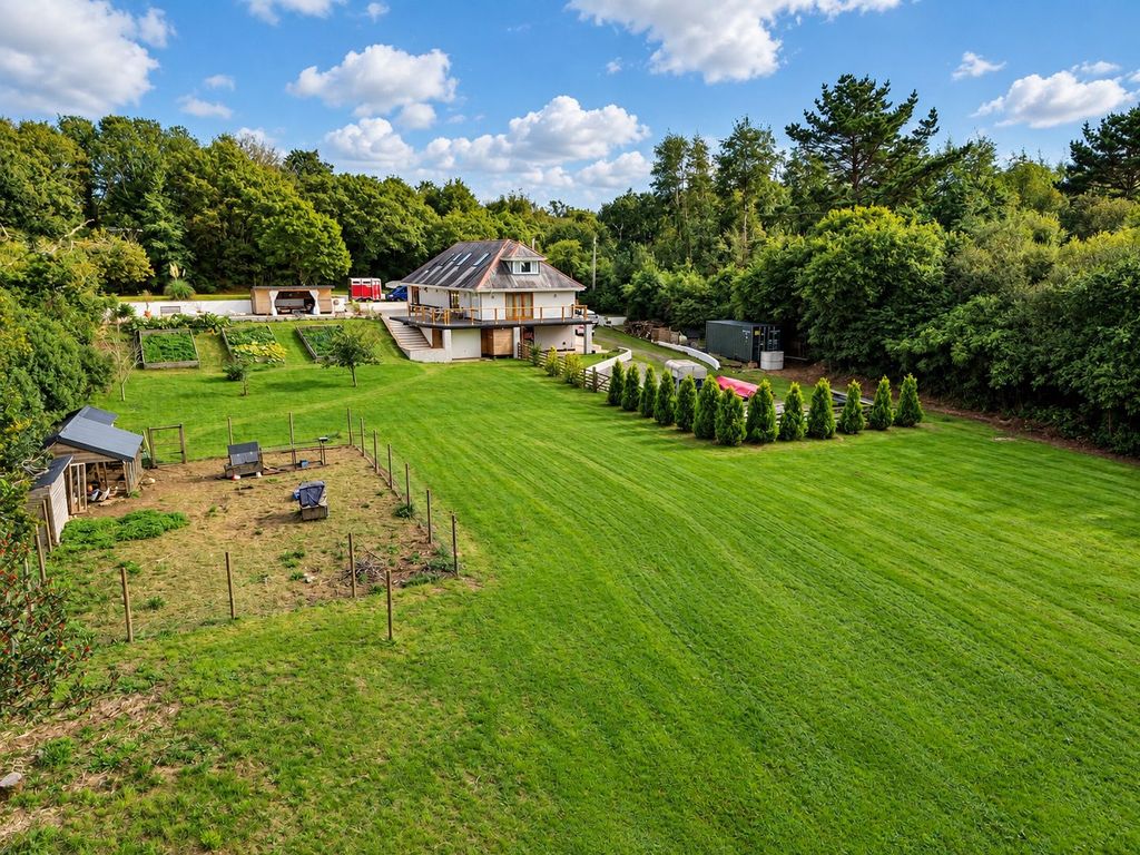 Property photo 1 of 24