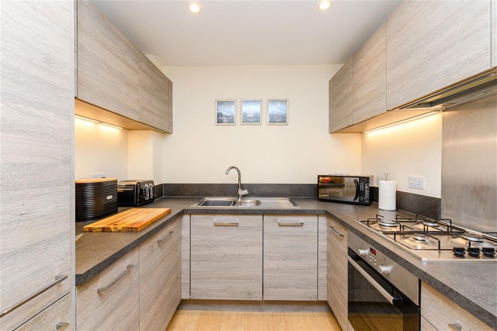 Property photo 2 of 18 Kitchen