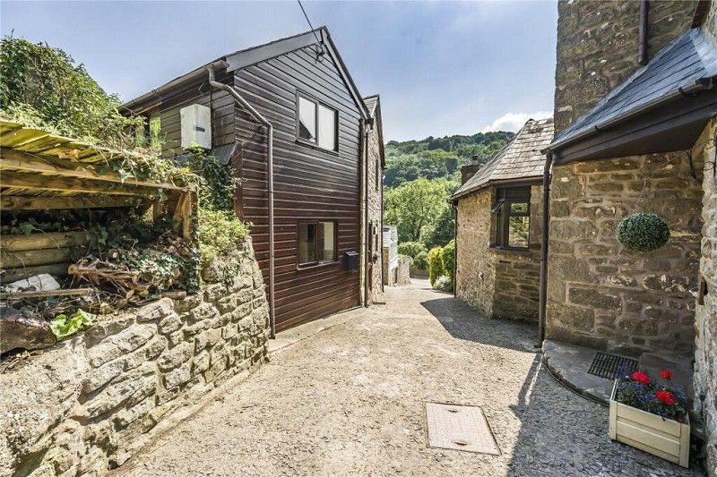 Property photo 2 of 30 Holiday Cottage