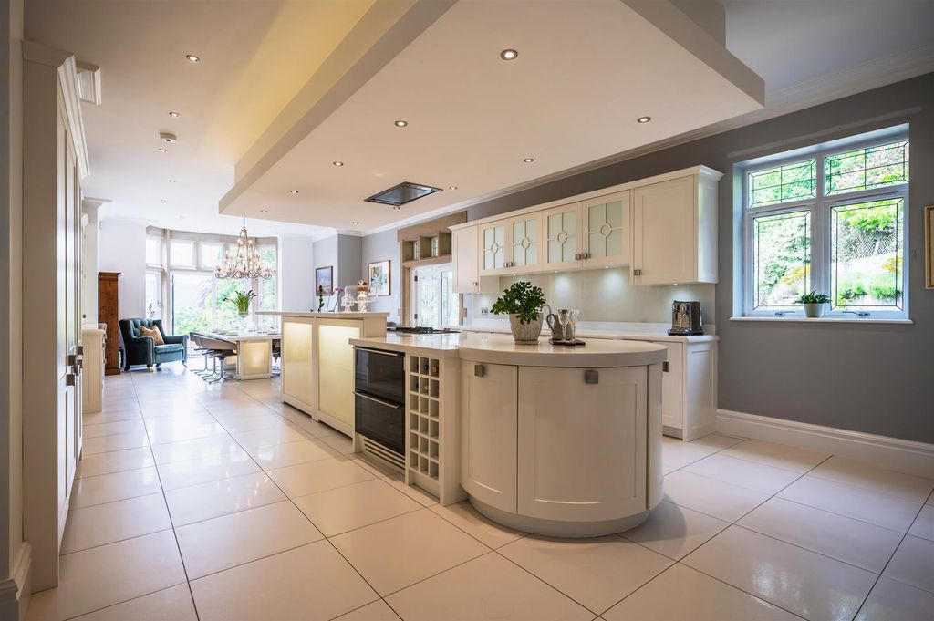 Additional image 18 of 5 bed detached house for salePadley Hill, Grindleford, Hope Valley S32