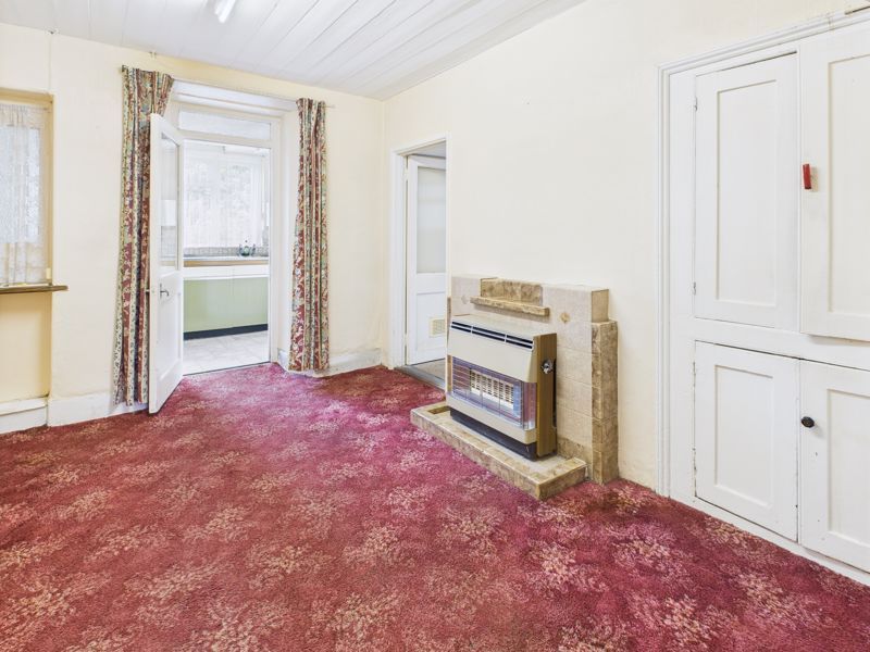 Property photo 3 of 12 Dining Room