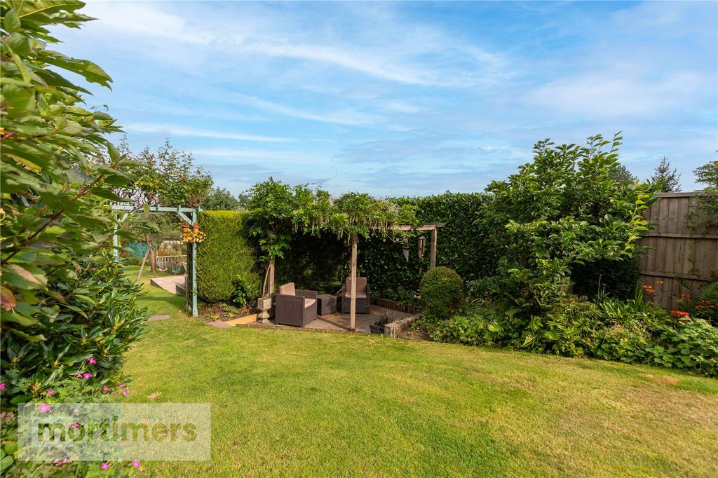 Property photo 2 of 30 Garden