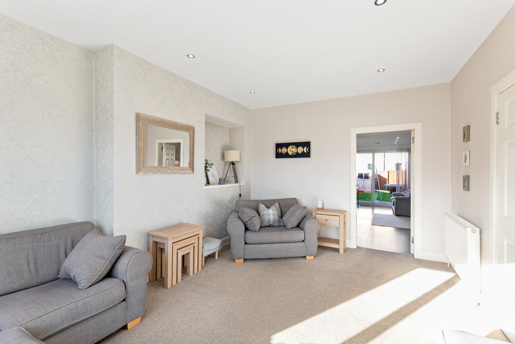 Property photo 2 of 19 Property Image 2