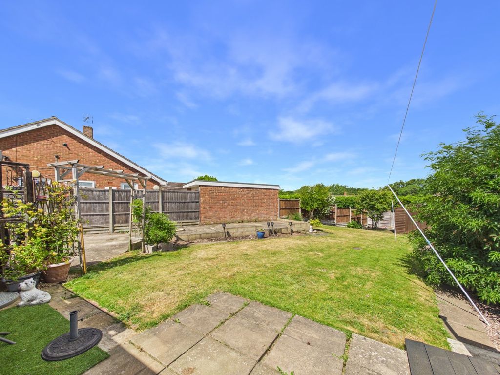 Property photo 2 of 15 Picture No. 30
