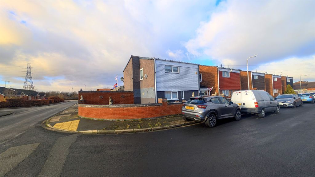 Property photo 3 of 3