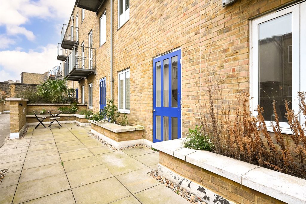 Property photo 2 of 12 Picture No. 01