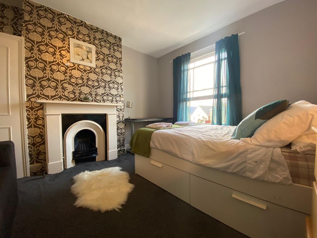 Property photo 3 of 15 Room 3- £850 Available 15/01/2025