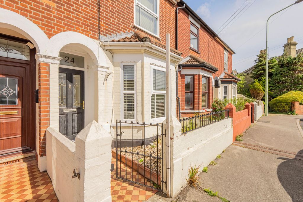 Property photo 1 of 15