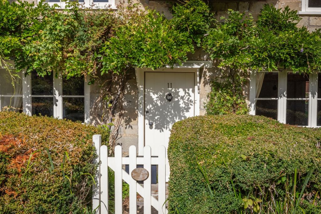 Property photo 3 of 23 Cress Cottage