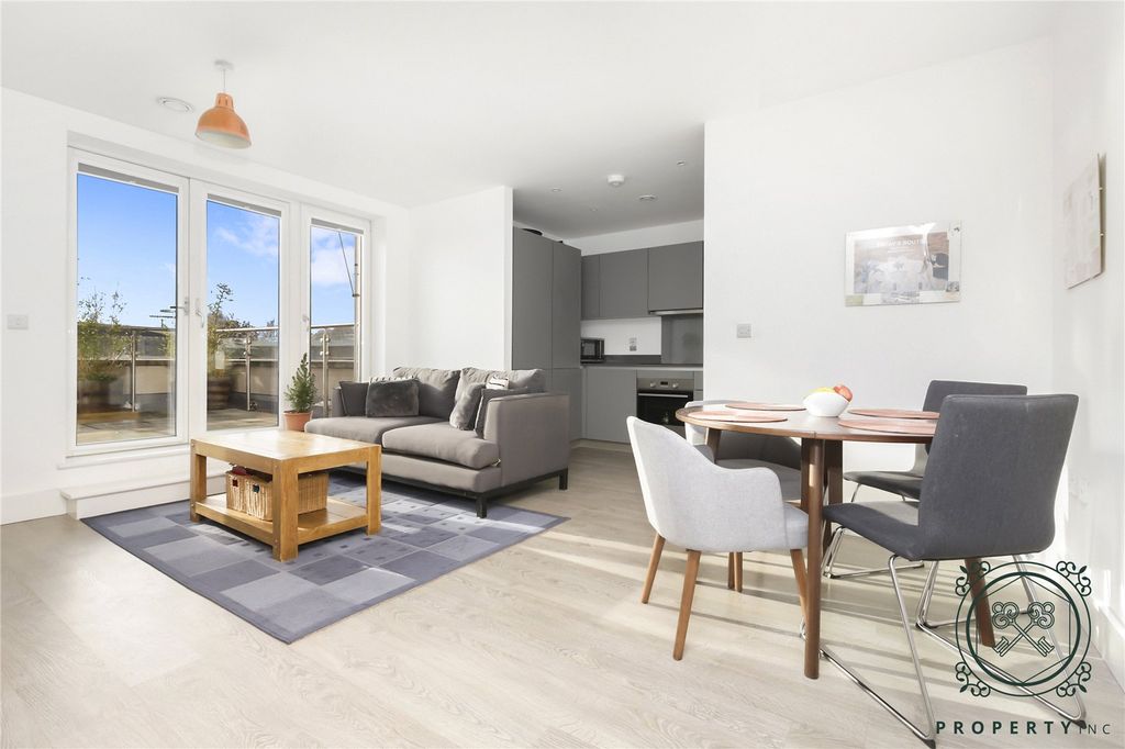 Property photo 1 of 16 Dining Area