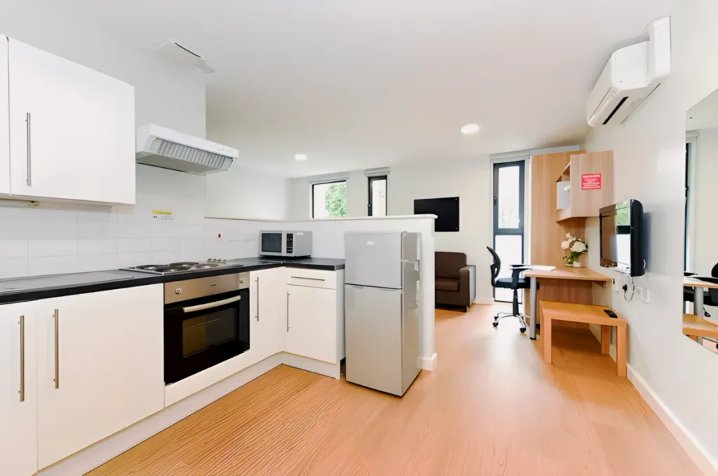 Property photo 2 of 49