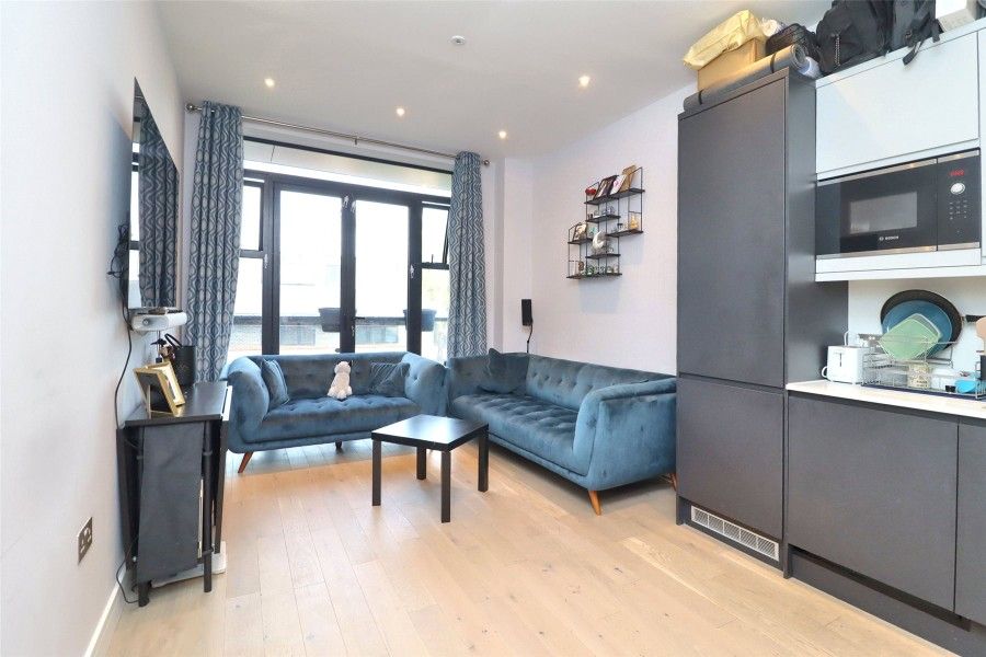 Property photo 2 of 9